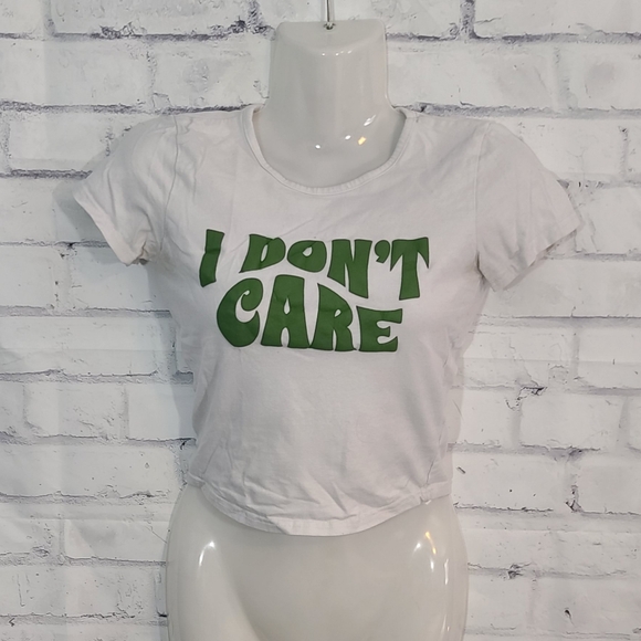 Tops - Daisy Street I Don't Care Cropped T-shirt Small
